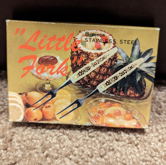 Vintage 8 Piece "Little Forks" - Picture 2 of 4